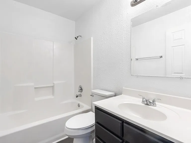 1211 N Viola St — Photo 13