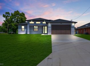 3508 35th St SW, Lehigh Acres, FL 33976