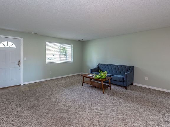 4th image of 12014 E Lenora Dr