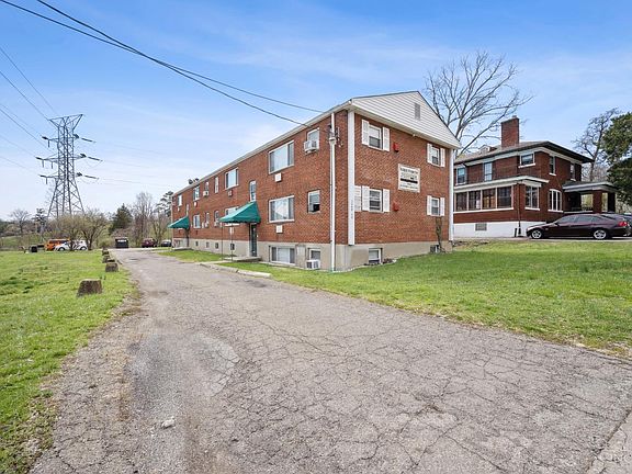 4th image of 3048 Gilbert Ave