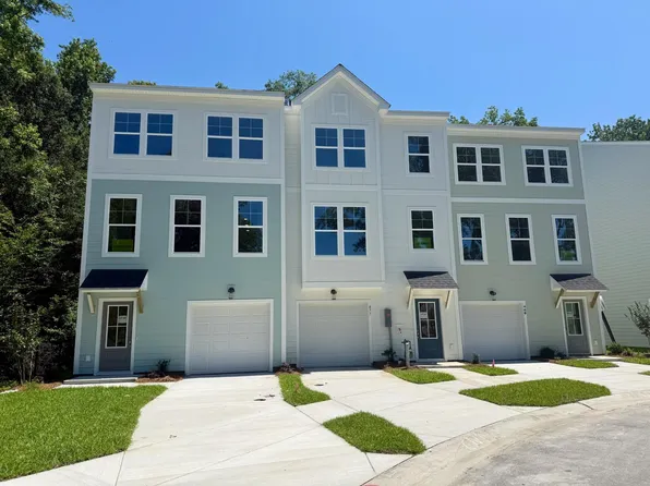 475 Caledon Ct, Johns Island, SC 29455