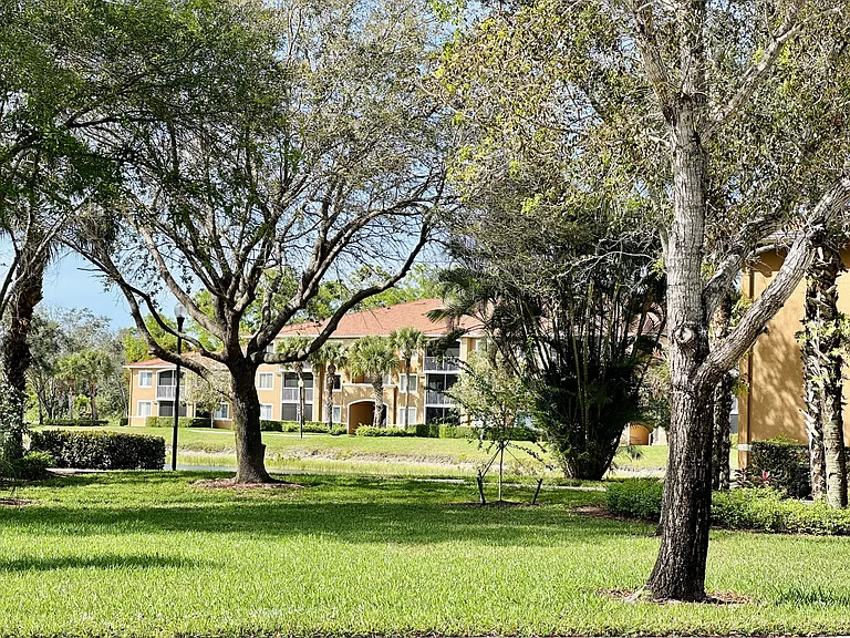 1820 Florida Club Cir #2210 — Photo 15
