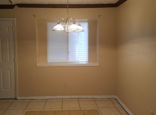 3206 Edgecreek Dr, Houston, TX 77066
