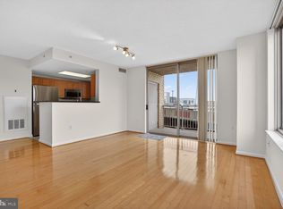 2726 Gallows Rd APT 619, Vienna, VA 22180