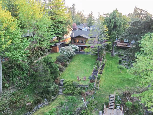 41 Somenos St N, Lake Cowichan, BC V0R 2G0