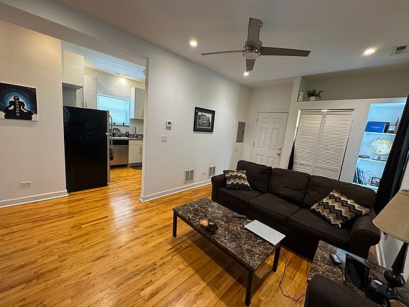 2nd image of 3450 W Waveland Ave #2W