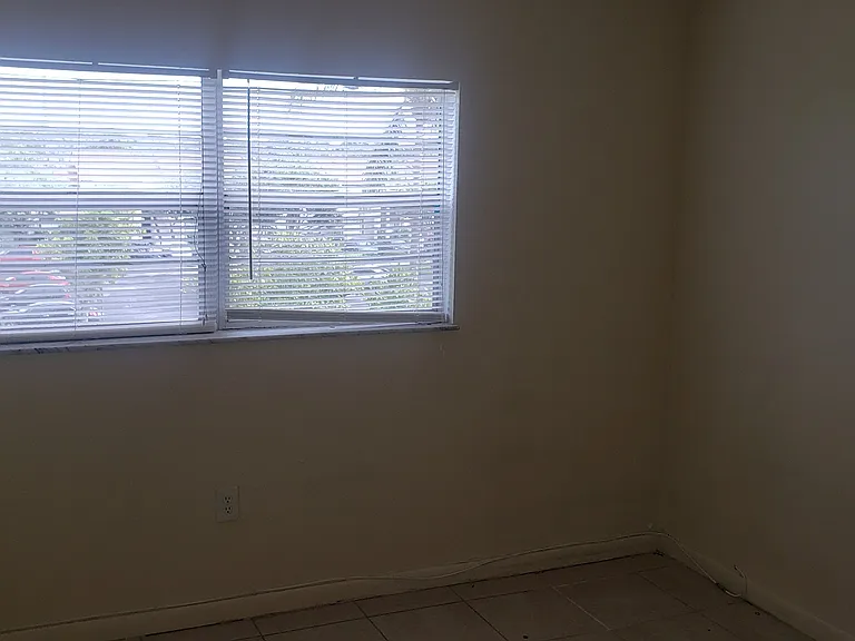 5100 SW 41st St #319 — Photo 21