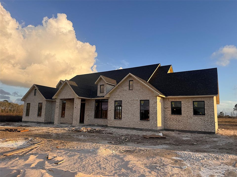 2nd image of 3110 Road 66123