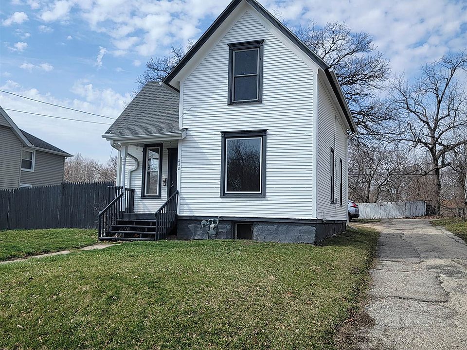 1st image of 232 Forest Ave