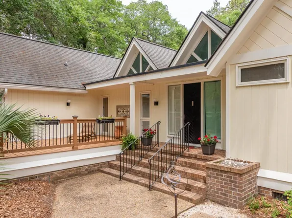 2500 Bent Twig Dr, Johns Island, SC 29455