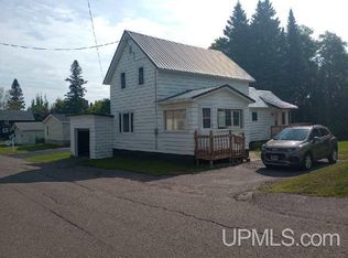 56912 Hecla St, Calumet, MI 49913