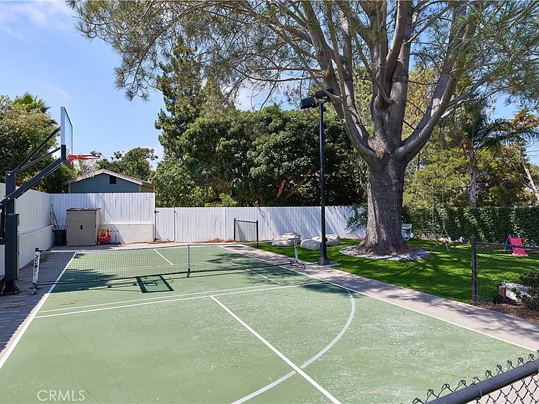 2140 Mountain Vista Dr — Photo 35