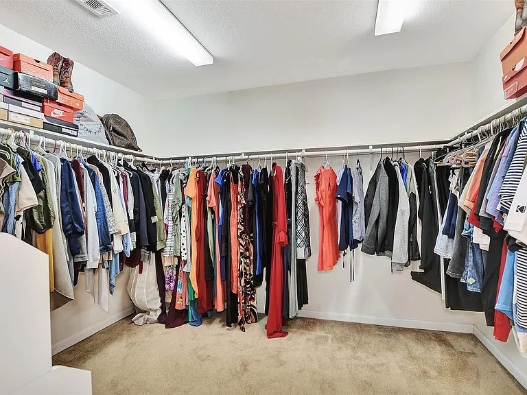 9706 Lockhart Reach Ln — Photo 17
