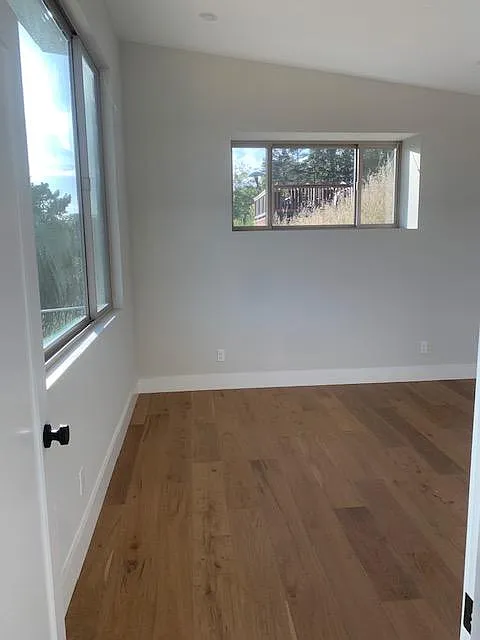 939 Alta Vista Dr — Photo 3