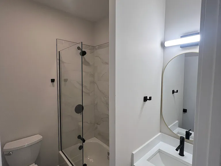 1531 W 18th St #2-C — Photo 13