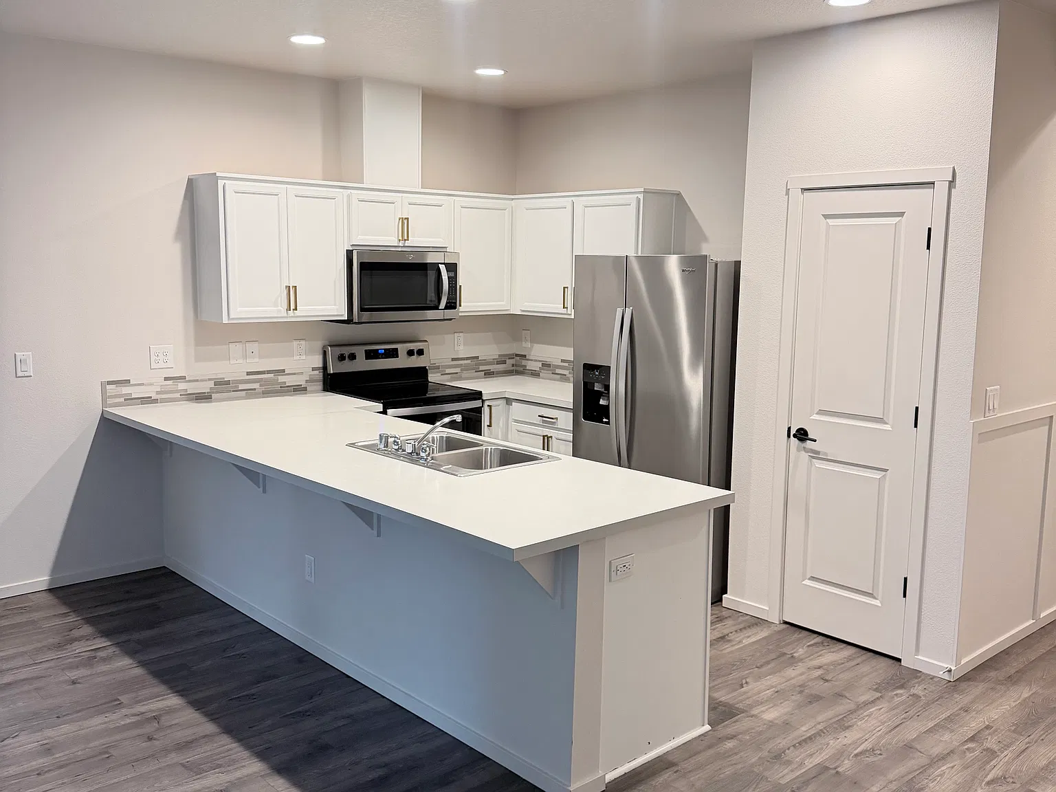 3 bed, 2.5 bath, 1352 sqft, $2,350 — Photo 4