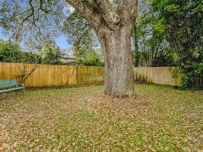 1812 E Avery St — Photo 18