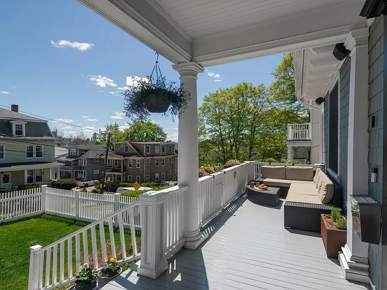 36 Laurel St #1 — Photo 2