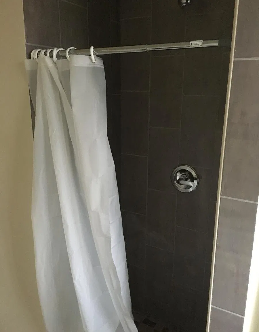 2 bed, 1200 sqft, $2,000 — Photo 4