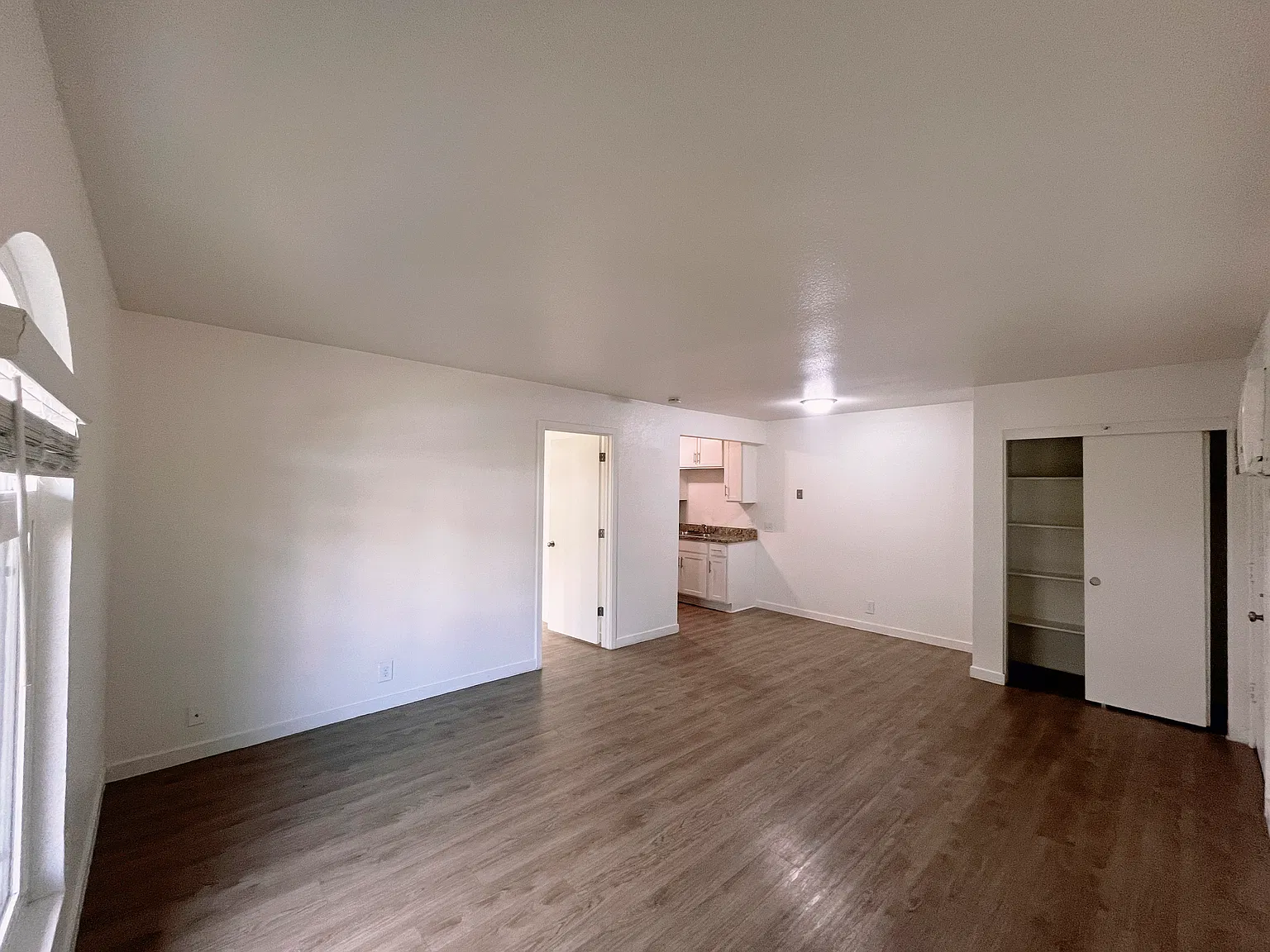 1166 B St. Apartments Yuba City — Photo 4