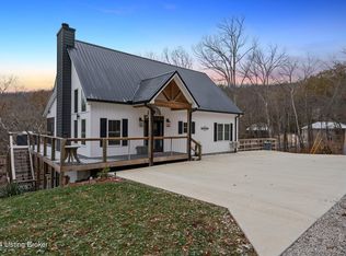 741 Holiday Hill Rd, Clarkson, KY 42726