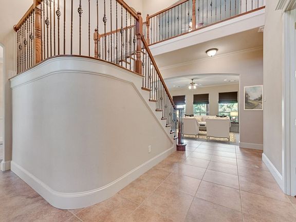 4th image of 16055 S Skyview Ct