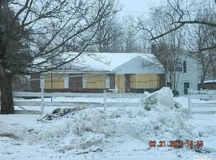 5 Lou Ave, Kings Park, NY 11754