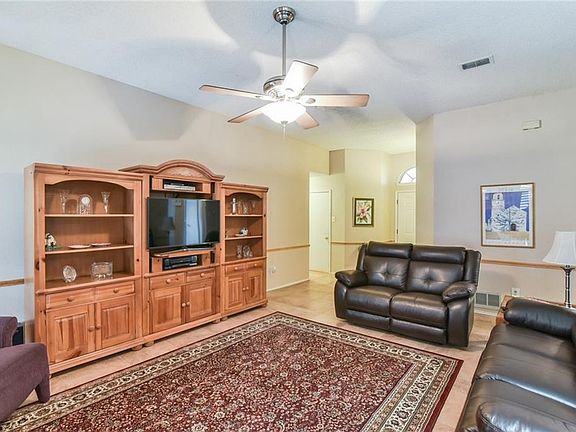 5th image of 4327 Briar Hill Dr