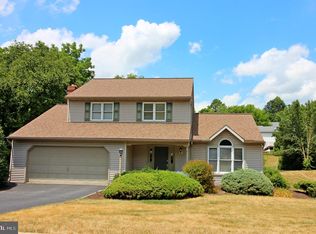 12 Wade Dr, Lititz, PA 17543