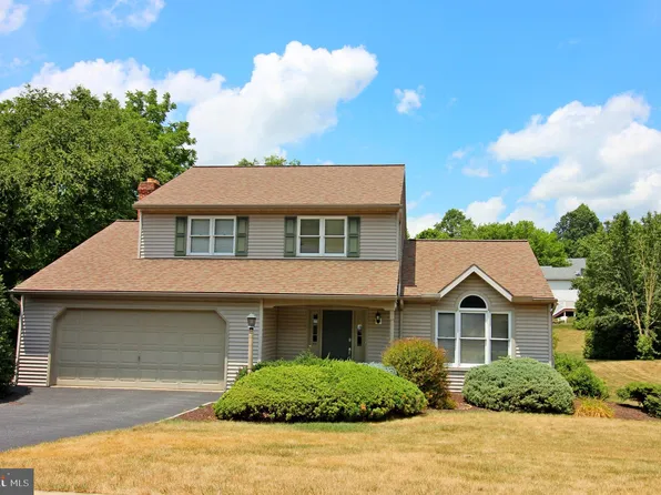12 Wade Dr, Lititz, PA 17543
