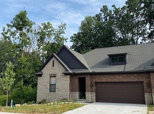 1088 Crestwyk Ln #2, Rochester Hills, MI 48307