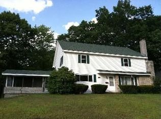 76 Red Coat Ln, Manchester, NH 03104