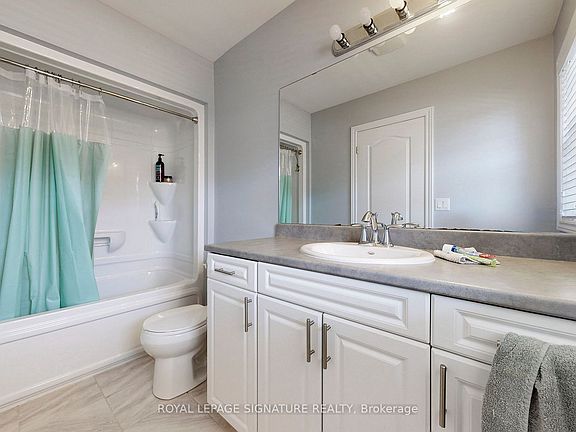 2nd image of 290 Morgan St