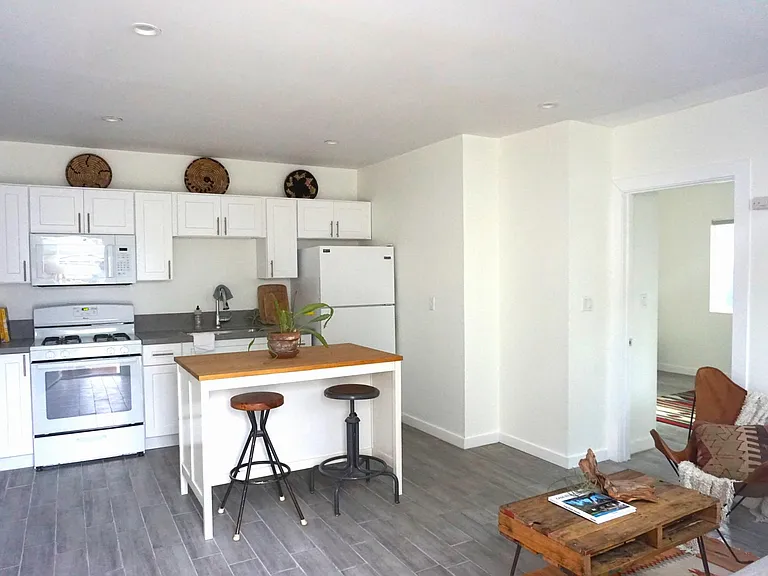 4108 Normal Ave — Photo 2