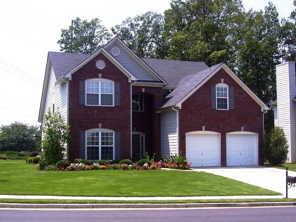 Largest Lot in subdivision!