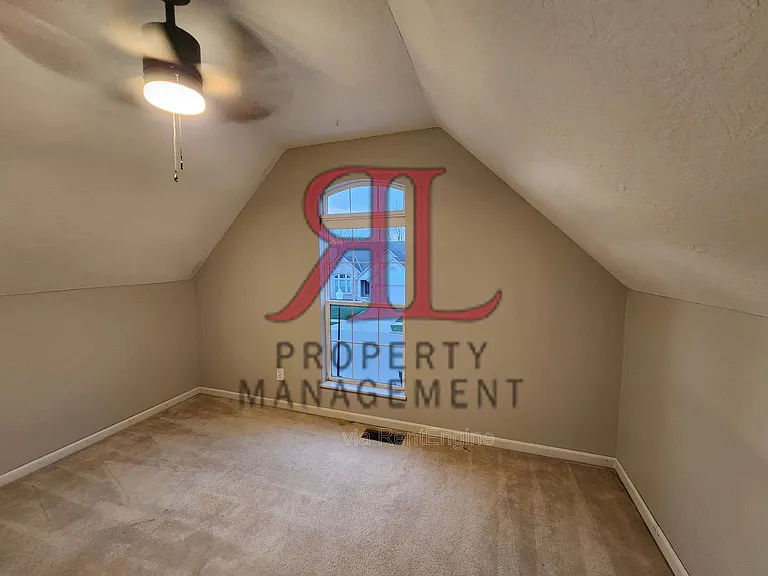 6716 Bethany Dr — Photo 39