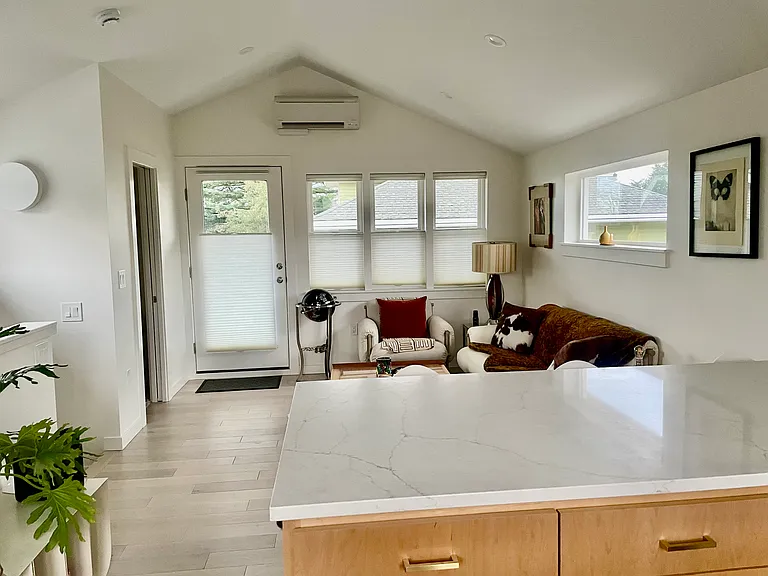 4006B NE Hoyt St #B — Photo 8
