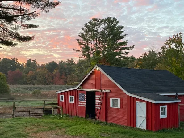 54 Crane Crossing Rd, Newton, NH 03858