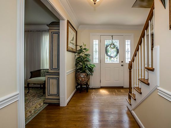 5th image of 1473 Corona Dr