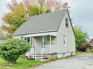 448 Hamilton St, Peterborough, ON K9J4B9