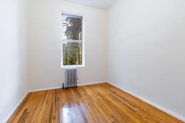 Rented by Compass | media 7