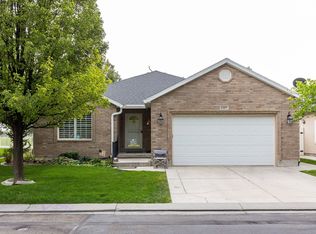 1207 W Bryce Jeffery Dr, Riverton, UT 84065