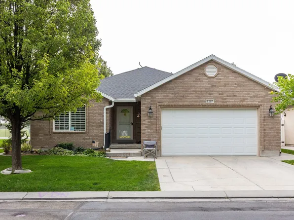 1207 W Bryce Jeffery Dr, Riverton, UT 84065