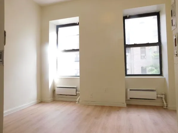 143 East 35th Street image 1 of 8