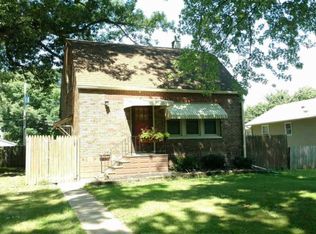 404 15th St, Silvis, IL 61282
