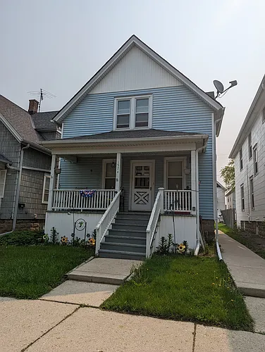 1574 S 72nd St Photo 1