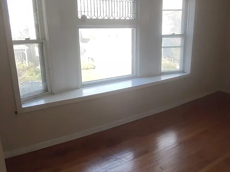 206 Pattison St #2 — Photo 2