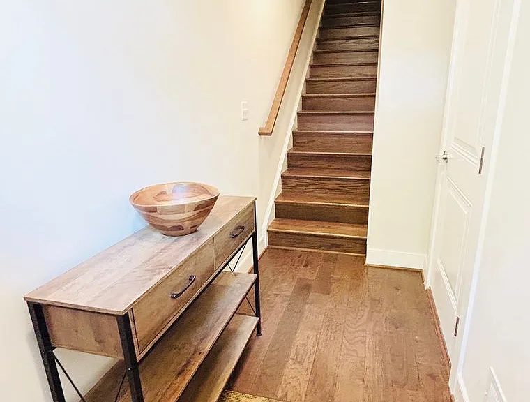 913 King Farm Blvd — Photo 3