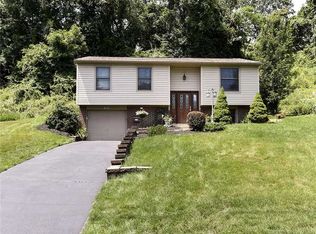5711 Wilson Dr, Bethel Park, PA 15102