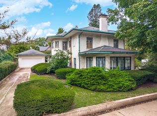100 N Walnut St, Pontiac, IL 61764